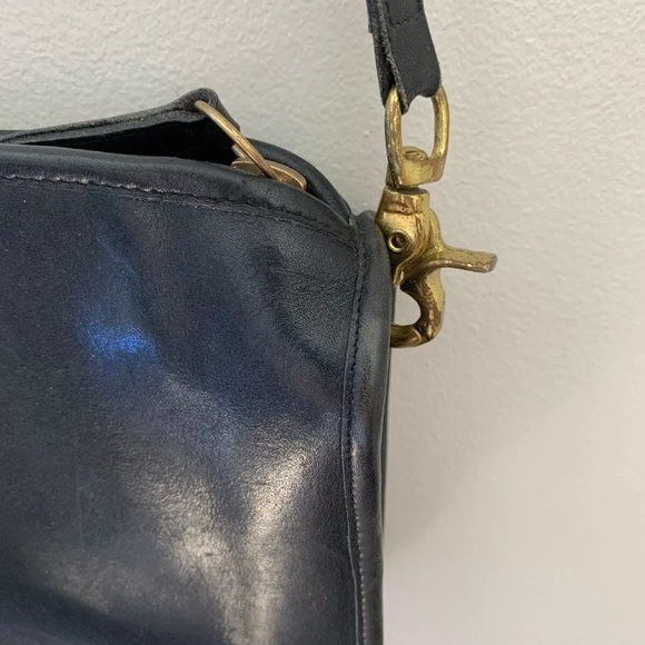 Vintage Authentic Coach Leather Crossbody Purse - Picture 3 of 8